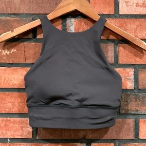 Lululemon bra size 4